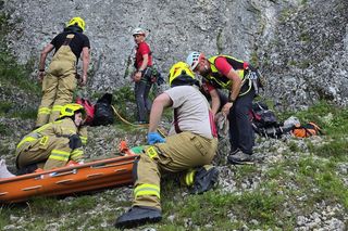 Długi weekend na Jurze: Ratownicy ostrzegają. Jeden błąd może skończyć się tragedią