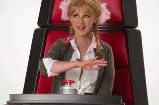 Christina Aguilera jako Britney Spears, Miley Cyrus a nawet Lady Gaga - tak promuje The Voice USA 2015! [VIDEO]