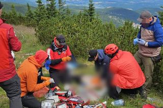 Karpacz. Reanimacja podczas biegu na Śnieżkę. 65-laetni uczestnik zasłabł [ZDJĘCIA]. 