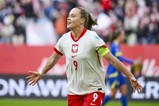 Ewa Pajor jest jak Robert Lewandowski! Co trzeba wiedzieć o najlepszej polskiej piłkarce?
