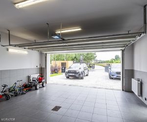 Prąd w garażu – planujemy instalację elektryczną w garażu
