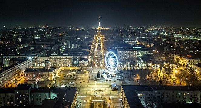 Świąteczne iluminacje w Częstochowie gotowe na jarmark bożonarodzeniowy