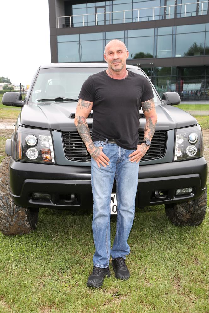 Gwiazdy w terenowych samochodach dzielnie walczyły w zawodach VIP Cross