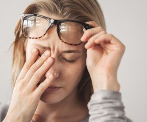 Te niewinne muszki mogą zdradzić coś, czego nie widać gołym okiem. Kiedy męty w oku wymagają pilnej konsultacji? 