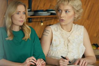 Barwy szczęścia, odcinek 3099. Dominika (Karolina Chapko), Renata (Anna Mrozowska