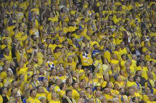 Barlinek Industria Kielce - Telekom Veszprem. Kibice zrobili żółto-niebieski kocioł w Hali Legionów