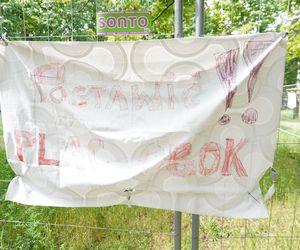 Ogrodzony plac zabaw na Winogradach