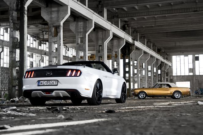 Ford Mustang Convertible 1968 & Ford Mustang Convertible 2015