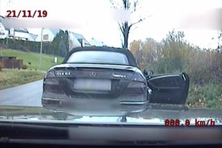 Ucieczka tylko pogorszyła sprawę kierowcy. Policyjne BMW 330i xDrive kontra Mercedes-Benz CLK 63 AMG
