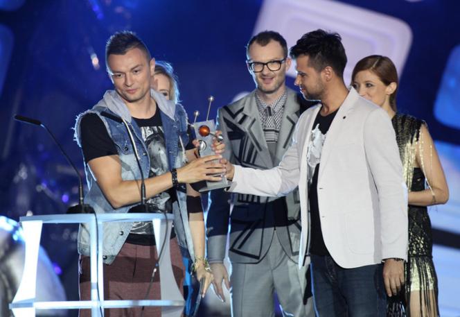 Eska Music Awards 2013 - Ewelina Lisowska, Nelly Furtado, LemON: momenty wręczania EMA 2013! ZDJĘCIA