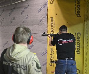 Zawody strzeleckie w Warszawie. Z bronią weterani, funkcjonariusze i żołnierze