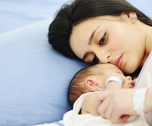 Bóle po porodzie - jak uśmierzyć bóle i dolegliwości występujące w połogu