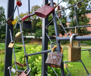 Miłość na kłódkę. Tu zakochani zostawiają symbol swoich uczuć!