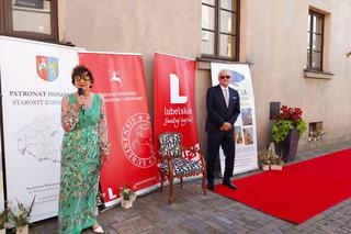 Odsłonięcie tablicy Krzesimira Dębskiego w Zamojskiej Alei Sław