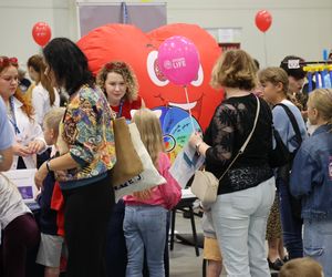 Parada samochodów i motocykli oraz naukowe doświadczenia, czyli Lubelski Piknik Naukowy 2025