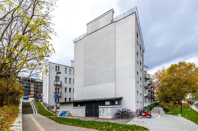 Blok przy ul. Słonecznej 50 w Warszawie