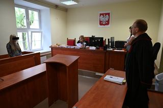 5-miesięczny chłopczyk ze śladami pobicia trafił do szpitala. Sąd ukarał oboje rodziców