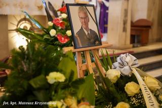Pogrzeb komendanta Zbigniewa Meresa z państwowymi honorami