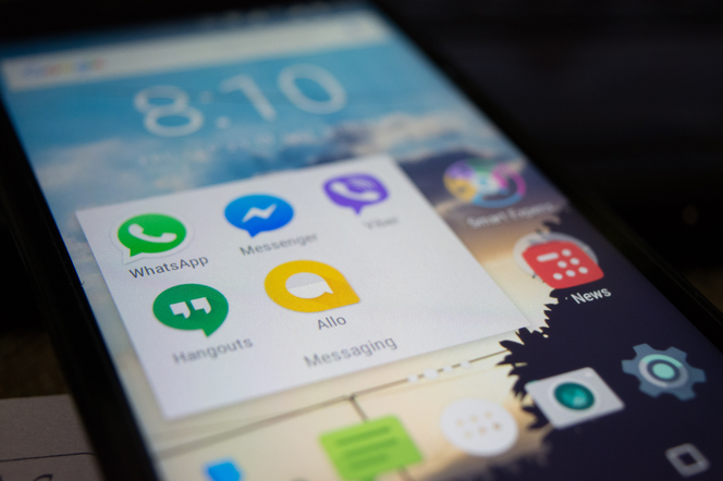 messenger, whatsapp