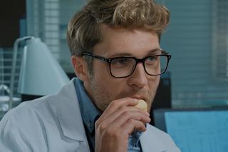 M jak miłość, odcinek 1694: Arek Karnowski (Mikołaj Bartosiewicz)