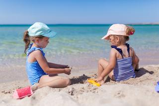 Pokazała plażowy trik. Wylał się na nią hejt: Całkowicie niebezpieczne dla środowiska