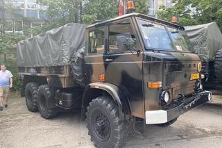 Konwój STAR-a przed Politechniką Warszawską