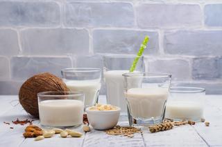 Jakie mleko pić w ciąży? Mleko sojowe, migdałowe, ryżowe w ciąży 