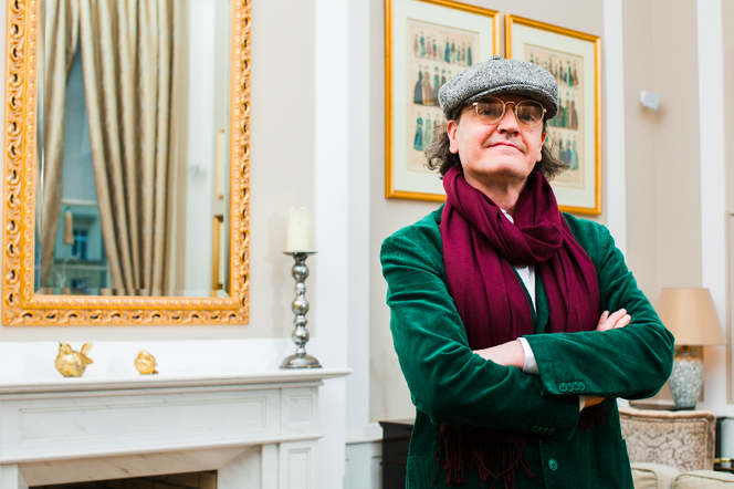 „Tysiąc ciętych róż”,  Roberta Ostaszewskiego. Mocny finał trylogii z podkomisarzem Rowickim