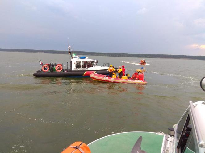 Człowiek za burtą! Akcja ratownicza na Zalewie Wiślanym