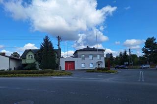 Dom, gdzie ukrywał się Jacek Jaworek, leży 15 metrów od kościoła. Najciemniej zawsze pod latarnią