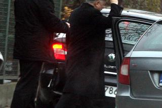 Co Jarosław Kaczyński nosi w teczce?