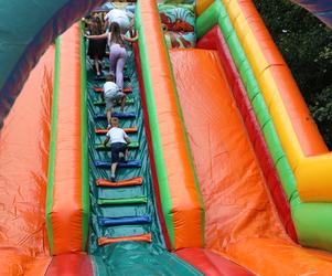 Za nami wyjątkowy piknik w Bardzie! Działali razem dla lokalnych organizacji pozarządowych [ZDJĘCIA]