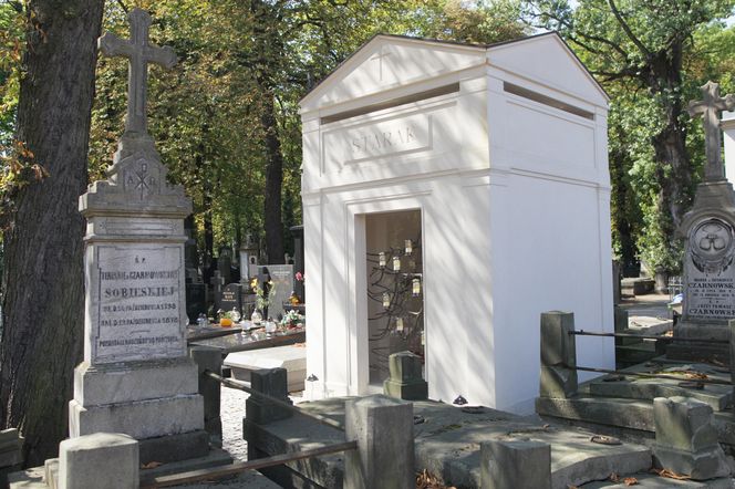   Grób Piotra Woźniaka-Staraka na warszawskich Powązkach