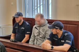 Proces młodego potwora. Zabił i zgwałcił mając 14 lat. Siedział w poprawczaku. Wyszedł i zrobił to samo?