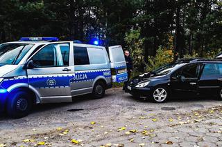 Przewoził uchodźców w aucie. Podczas ucieczki uderzył w radiowóz