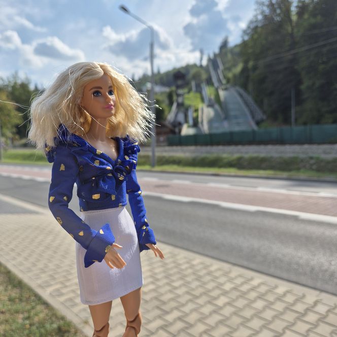 Śląsk oczami Barbie, czyli projekt mieszkanki Gliwic, która fotografuje lalki.