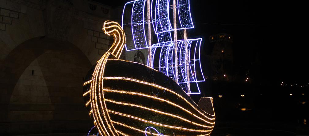 Świąteczna iluminacja na Wałach Chrobrego