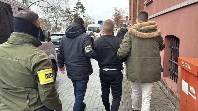 Próba zamachu w Bydgoszczy! Dwaj mężczyźni podejrzani o podłożenie ładunku