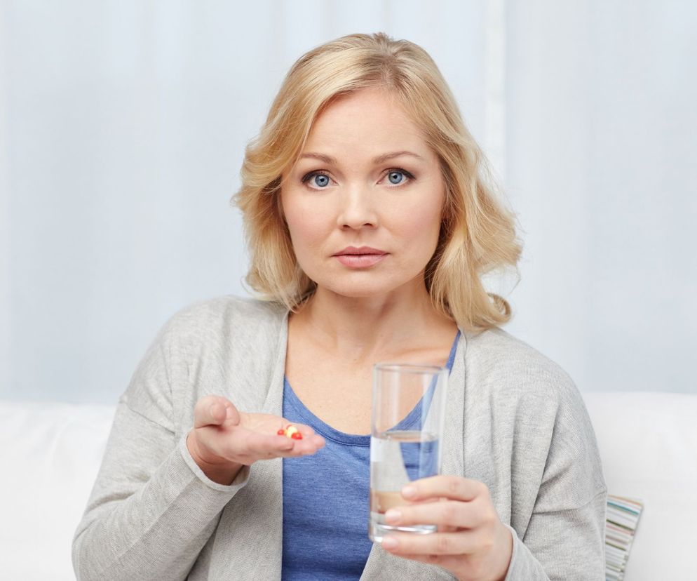 Dla kobiet po czterdziestce jedną z polecanych metod antykoncepcji są tabletki hormonalne.