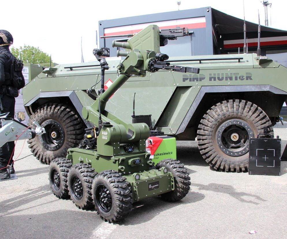 Roboty PIAP IBIS i HUNTER na Eurosatory 2024