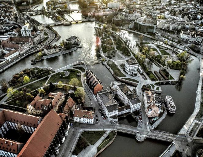 Wrocław widziany z lotu ptaka w obiektywie kamery bezzałogowych statków powietrznych