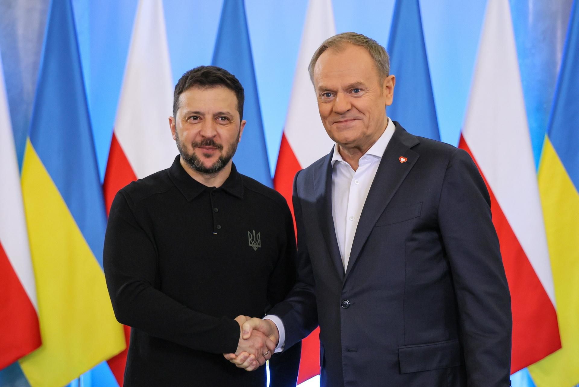 Zełenski: Ukraina nie blokuje ekshumacji na Wołyniu. Co z wyborami w czasie wojny?