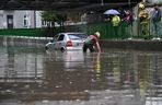 Potężne burze nad Podkarpaciem. Grad, wicher i potoki deszczu, jak w środku lata!