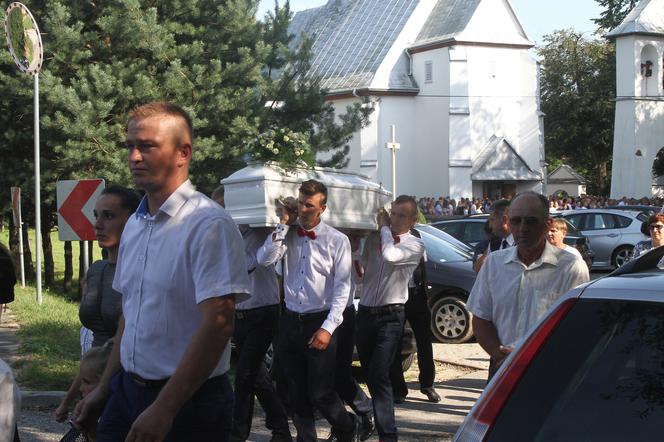 Pogrzeb zamiast chrztu