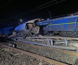 Zderzenie pociągów na Śląsku! Oba składy się wykoleiły. Nocny wypadek w Kuźni Raciborskiej