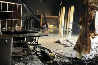 Znana restauracja z Trójmiasta doszczętnie spłonęła! Ktoś wrzucił do środka koktajl Mołotowa [ZDJĘCIA].