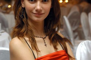 Karolina Malinowska żyła z matką i bratem w skrajnym ubóstwie. Zrządzeniem losu trafiła do modelingu