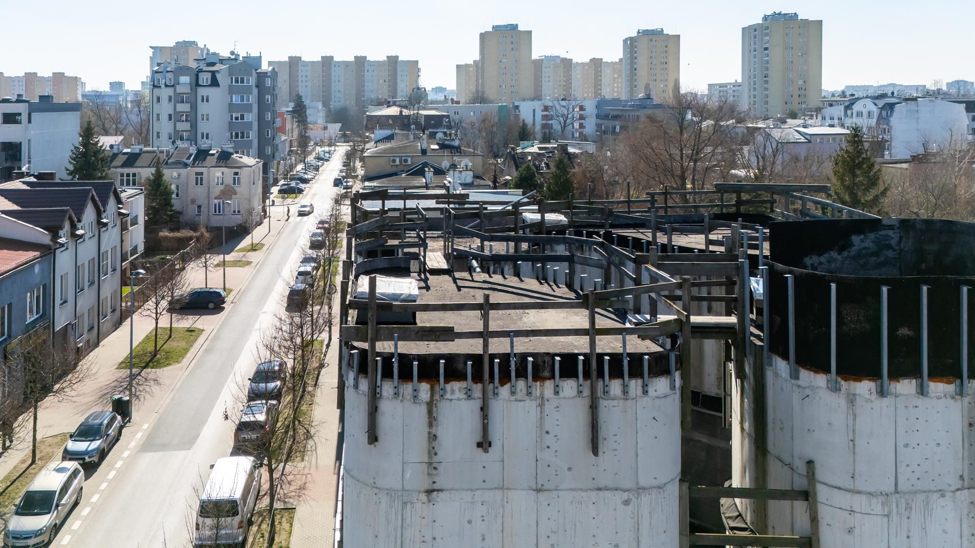 Nadbudowa kamienicy na Gocławku w Warszawie