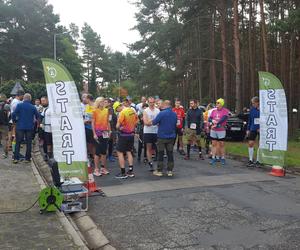 Blisko 130 uczestników na starcie biegu Królewska 13 z Leszna
