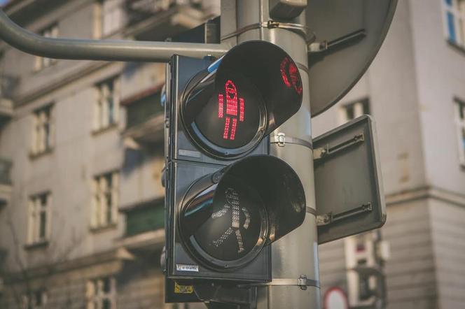 Watcher jako sygnalizator świetlny w centrum Poznania